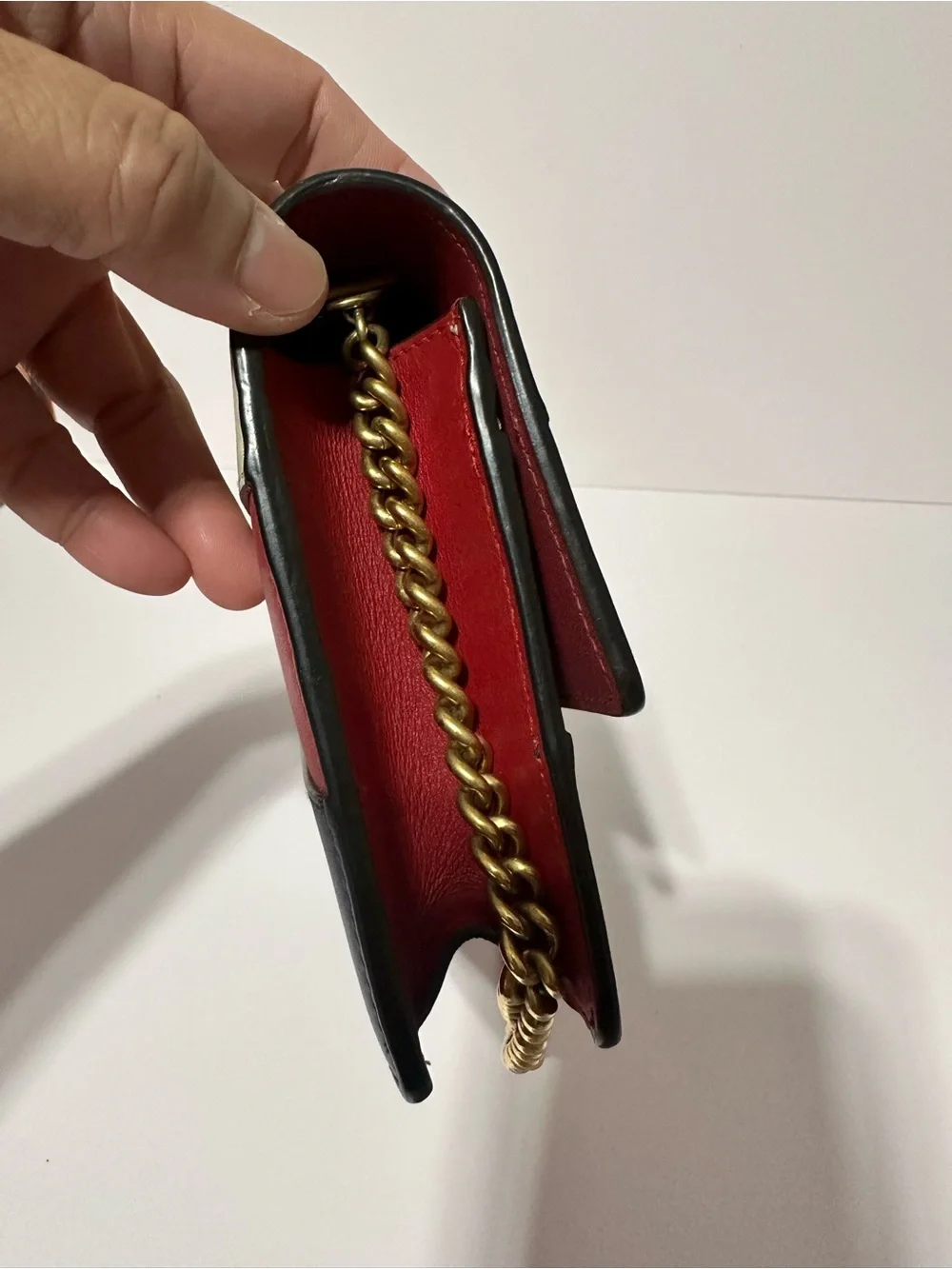 Gucci elegant shoulder